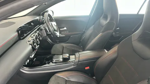 MERCEDES-BENZ A CLASS A220d AMG Line Auto