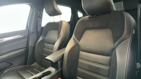 RENAULT ARKANA 1.6 E-Tech full hybrid 145 Engineered Auto