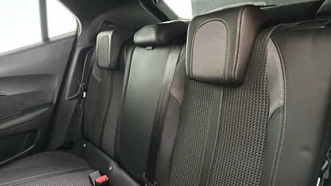 PEUGEOT 2008 100kW GT 50kWh Auto