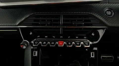 PEUGEOT 2008 100kW GT 50kWh Auto