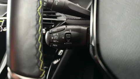 PEUGEOT 2008 100kW GT 50kWh Auto