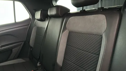 VOLKSWAGEN T-CROSS 1.0 TSI 115 R-Line