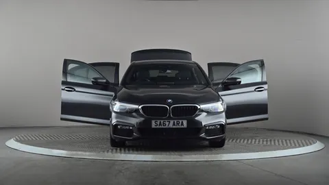 BMW 5 SERIES 520d xDrive M Sport Auto