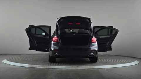 BMW 5 SERIES 520d xDrive M Sport Auto