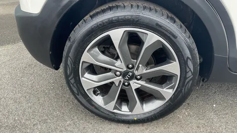 KIA STONIC 1.0T GDi 4