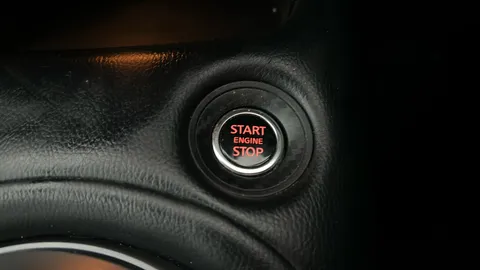 NISSAN JUKE 1.0 DiG-T 114 N-Connecta