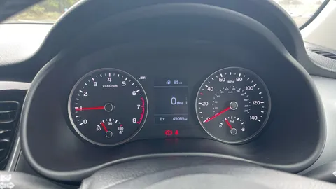 KIA STONIC 1.0T GDi 4