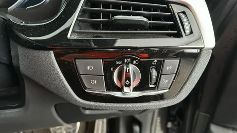 BMW 5 SERIES 520d xDrive M Sport Auto