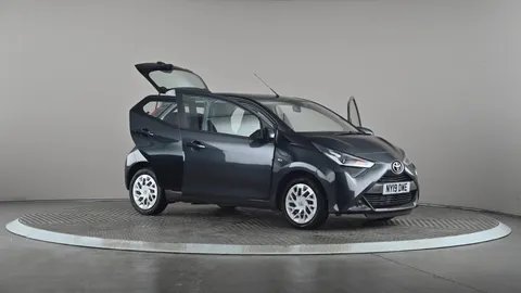 TOYOTA AYGO 1.0 VVT-i X-Play