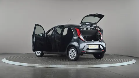TOYOTA AYGO 1.0 VVT-i X-Play