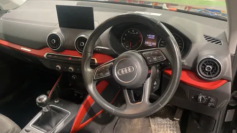 AUDI Q2 1.0 TFSI Sport