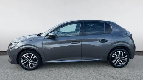 PEUGEOT 208 1.2 PureTech 130 Allure Premium EAT8