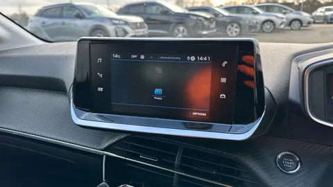 PEUGEOT 208 1.2 PureTech 130 Allure Premium EAT8