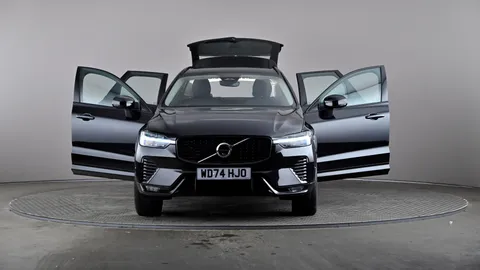 VOLVO XC60 2.0 B5P Plus Dark AWD Geartronic