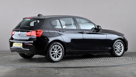 BMW 1 SERIES 118i [1.5] SE Business [Nav/Servotronic]