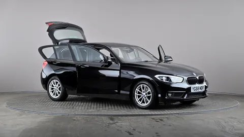 BMW 1 SERIES 118i [1.5] SE Business [Nav/Servotronic]