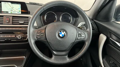 BMW 1 SERIES 118i [1.5] SE Business [Nav/Servotronic]