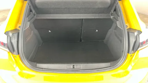 PEUGEOT 208 100kW GT 50kWh Auto