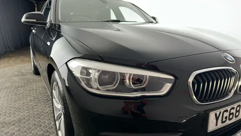 BMW 1 SERIES 118i [1.5] SE Business [Nav/Servotronic]