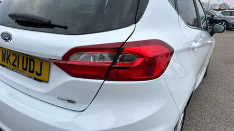 FORD FIESTA 1.0 EcoBoost Hybrid mHEV 125 Titanium