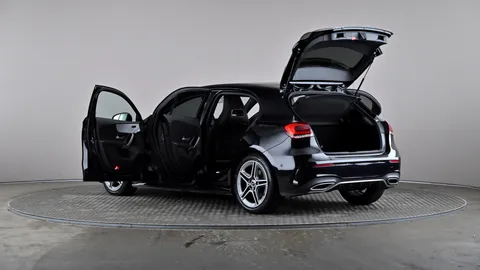 MERCEDES-BENZ A CLASS A200 AMG Line Premium Auto