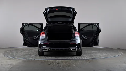 MERCEDES-BENZ A CLASS A200 AMG Line Premium Auto