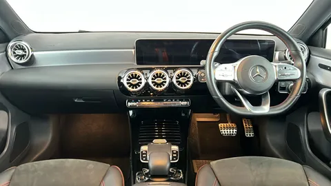 MERCEDES-BENZ A CLASS A200 AMG Line Premium Auto