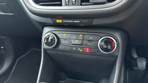 FORD FIESTA 1.0 EcoBoost Hybrid mHEV 125 Titanium