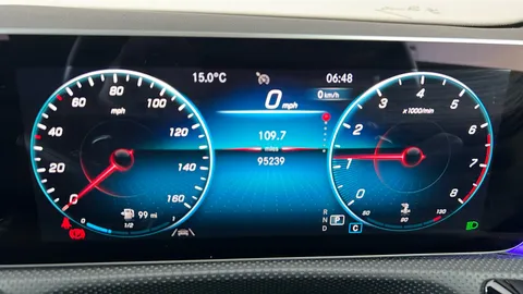 MERCEDES-BENZ A CLASS A200 AMG Line Premium Auto