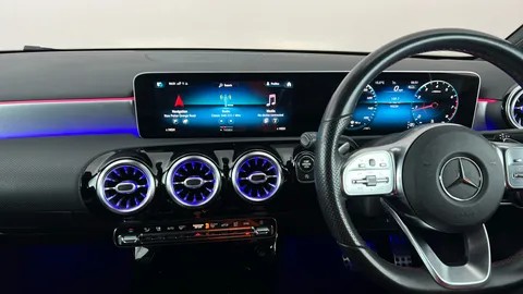 MERCEDES-BENZ A CLASS A200 AMG Line Premium Auto