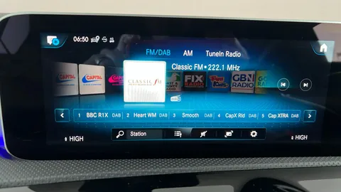 MERCEDES-BENZ A CLASS A200 AMG Line Premium Auto