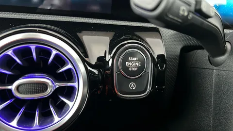 MERCEDES-BENZ A CLASS A200 AMG Line Premium Auto