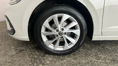 VOLKSWAGEN POLO 1.0 TSI Style