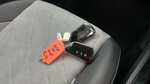 VOLKSWAGEN ID.3 150kW Family Pro Performance 58kWh Auto