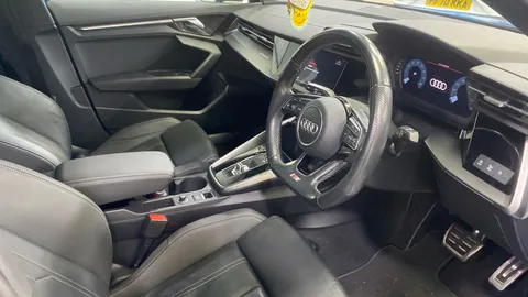 AUDI A3 30 TFSI S Line S Tronic