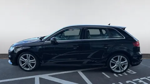 AUDI A3 1.5 TFSI S Line