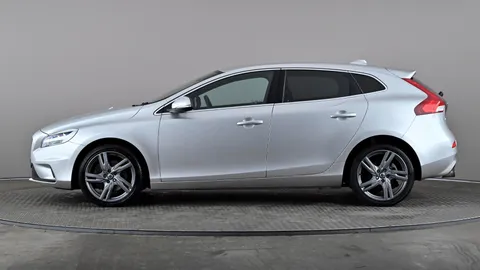 VOLVO V40 D3 [4 Cyl 150] R DESIGN Pro