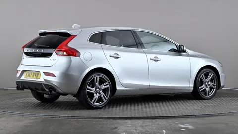 VOLVO V40 D3 [4 Cyl 150] R DESIGN Pro