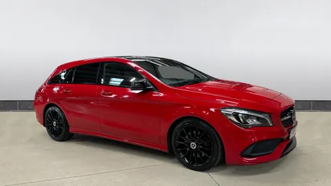 MERCEDES-BENZ CLA CLA 220d AMG Line Tip Auto