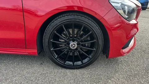 MERCEDES-BENZ CLA CLA 220d AMG Line Tip Auto