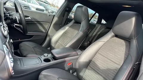 MERCEDES-BENZ CLA CLA 220d AMG Line Tip Auto