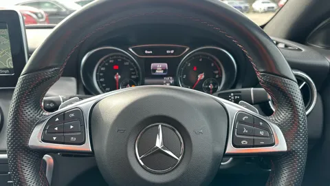 MERCEDES-BENZ CLA CLA 220d AMG Line Tip Auto