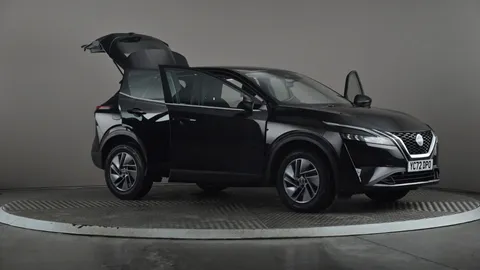 NISSAN QASHQAI 1.3 DiG-T MH Acenta Premium