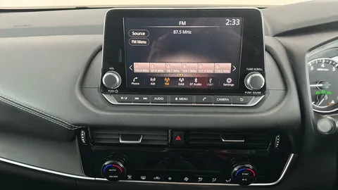 NISSAN QASHQAI 1.3 DiG-T MH Acenta Premium