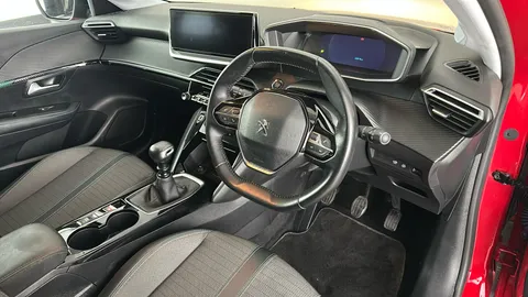 PEUGEOT 208 1.2 PureTech 100 Allure