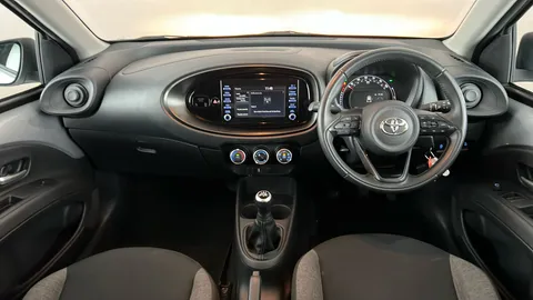 TOYOTA AYGO X 1.0 VVT-i Pure