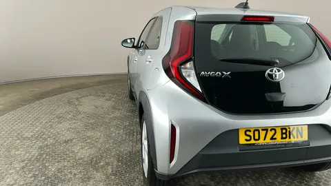 TOYOTA AYGO X 1.0 VVT-i Pure