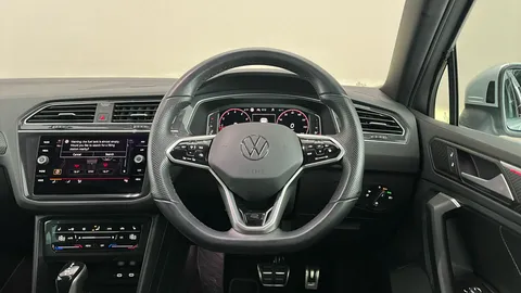 VOLKSWAGEN TIGUAN 1.5 TSI 150 R-Line DSG