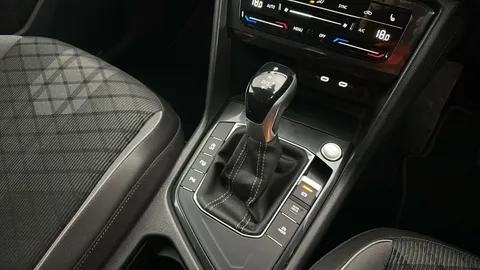 VOLKSWAGEN TIGUAN 1.5 TSI 150 R-Line DSG