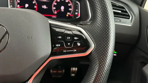 VOLKSWAGEN TIGUAN 1.5 TSI 150 R-Line DSG